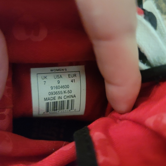 Harajuku Lovers YUMMY Hightop sneakers 👟 - Picture 9 of 10